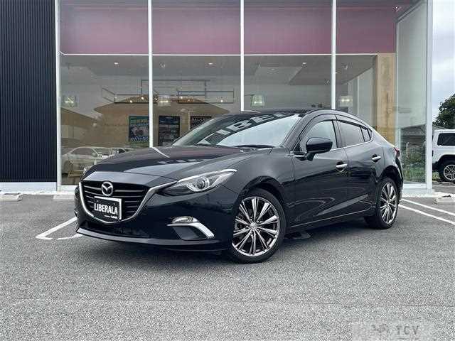 2016 Mazda Axela