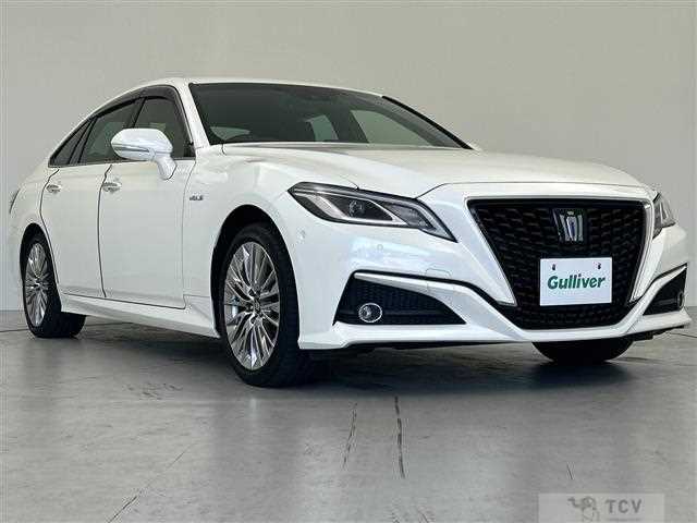 2020 Toyota Crown Hybrid