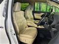 2019 Toyota Alphard Hybrid