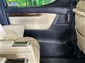 2019 Toyota Alphard Hybrid