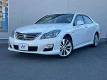 2008 Toyota Crown Hybrid