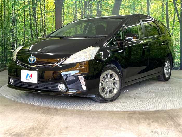 2013 Toyota PRIUS α