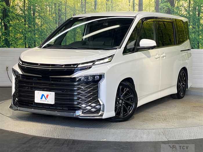 2022 Toyota Voxy