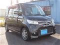 2012 Nissan ROOX