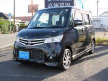 2012 Nissan ROOX