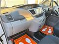 2005 Toyota Voxy