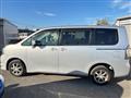 2008 Toyota Voxy