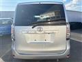 2008 Toyota Voxy