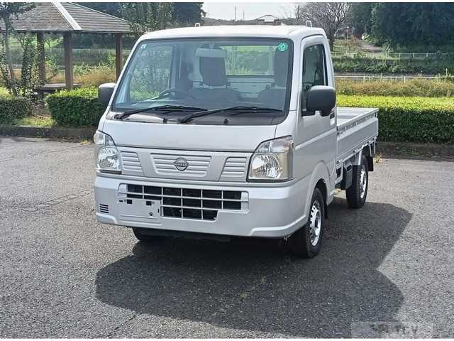 2024 Nissan Clipper Truck
