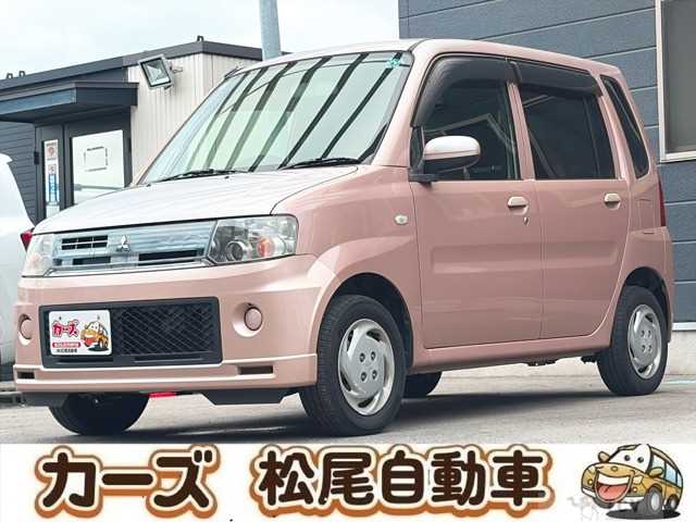 2010 Mitsubishi Toppo