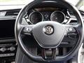 2017 Volkswagen Golf Touran