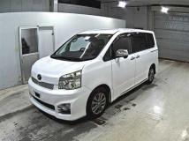 2014 Toyota Voxy
