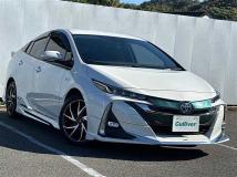 2019 Toyota Prius PHV