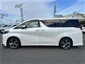 2022 Toyota Alphard Hybrid