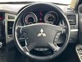 2019 Mitsubishi Pajero