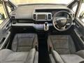 2012 Honda Step WGN