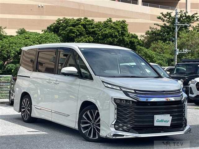 2023 Toyota Voxy