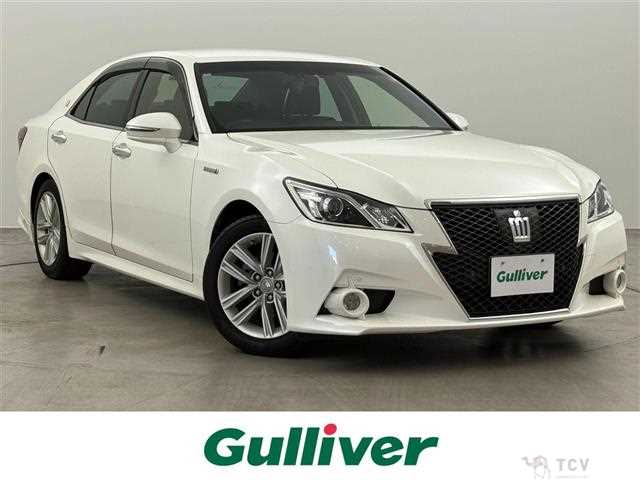 2015 Toyota Crown Hybrid