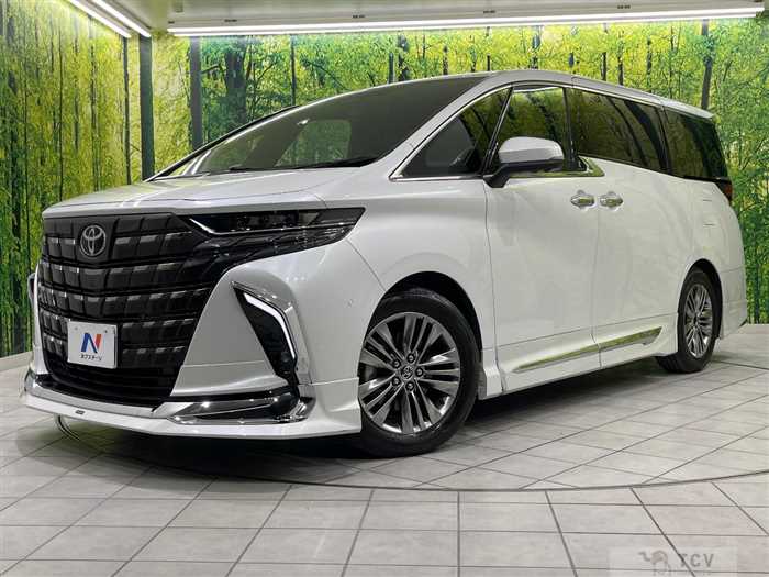 2023 Toyota Alphard Hybrid