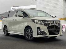 2015 Toyota Alphard Hybrid