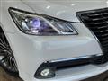 2013 Toyota Crown Hybrid