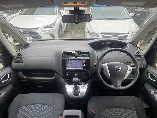 Nissan Serena 2014 photo 3