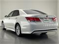 2013 Toyota Crown Hybrid
