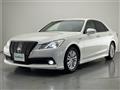 2013 Toyota Crown Hybrid