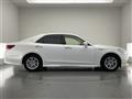 2013 Toyota Crown Hybrid