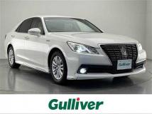 2013 Toyota Crown Hybrid