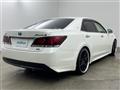 2015 Toyota Crown Hybrid
