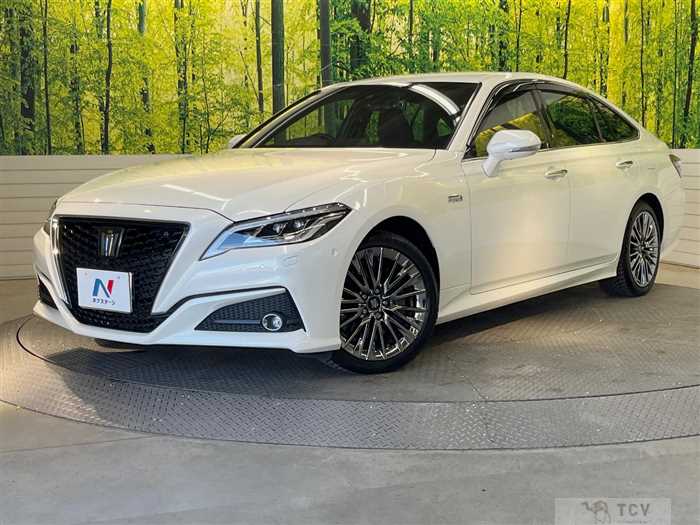 2019 Toyota Crown Hybrid