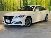 2019 Toyota Crown Hybrid