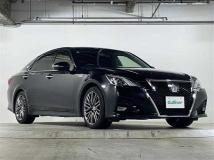 2015 Toyota Crown Hybrid