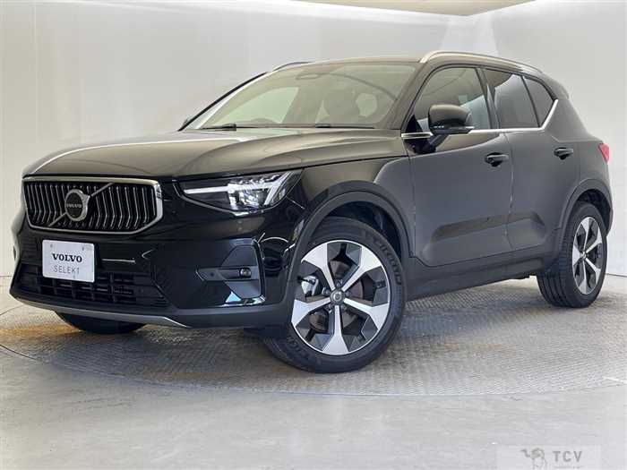 2025 Volvo XC40