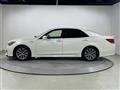 2016 Toyota Crown Hybrid