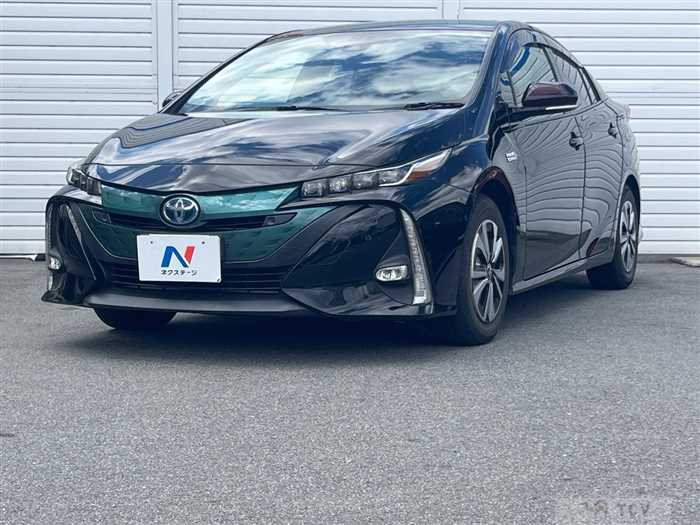 2019 Toyota Prius PHV