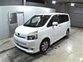 2007 Toyota Voxy