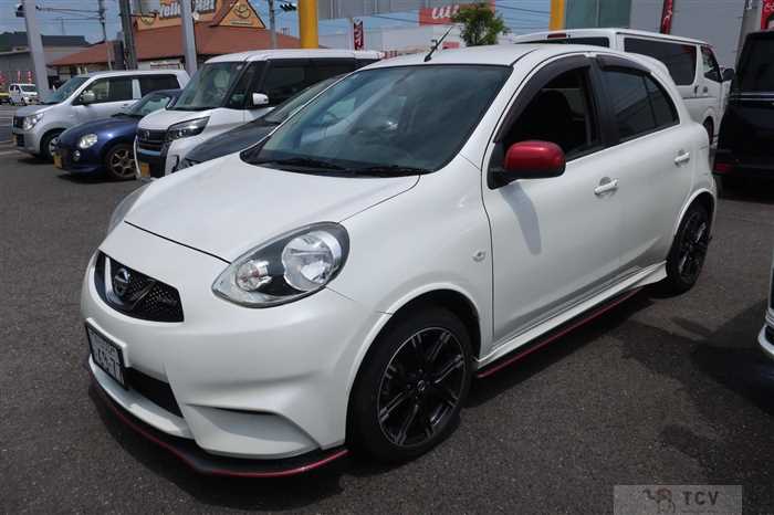 2017 Nissan March