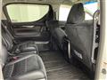 2015 Toyota Alphard Hybrid