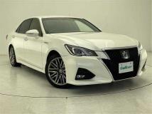 2016 Toyota Crown Hybrid
