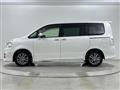 2013 Toyota Voxy