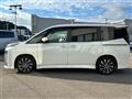 2024 Toyota Voxy