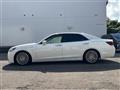 2015 Toyota Crown Majesta