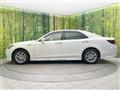 2013 Toyota Crown Hybrid