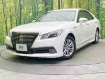 2013 Toyota Crown Hybrid
