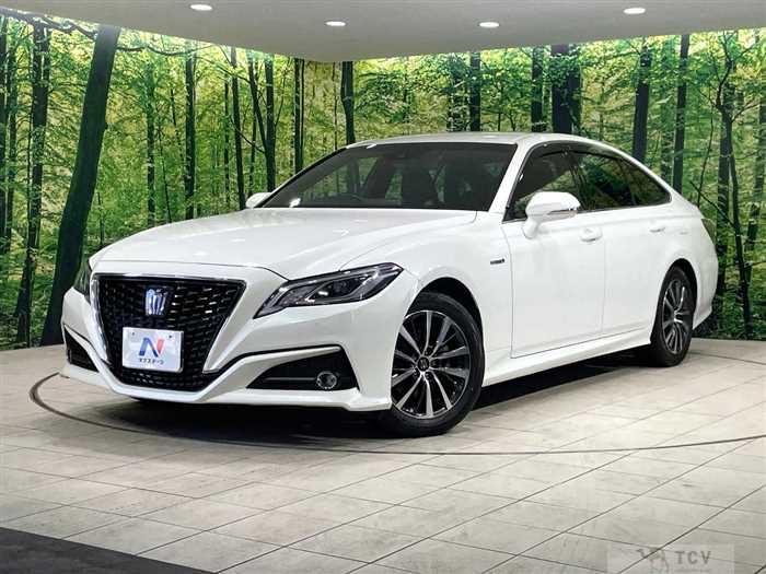2018 Toyota Crown Hybrid