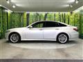 2019 Toyota Crown Hybrid