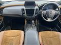 2019 Toyota Crown Hybrid