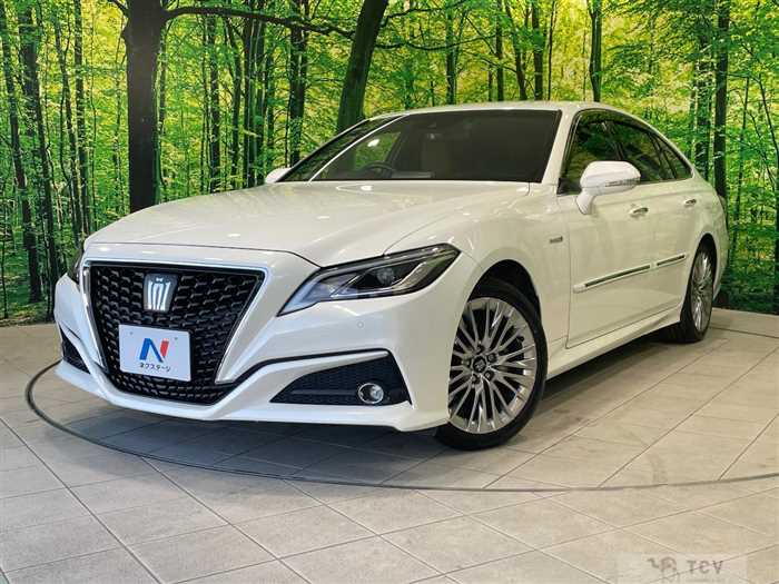 2020 Toyota Crown Hybrid